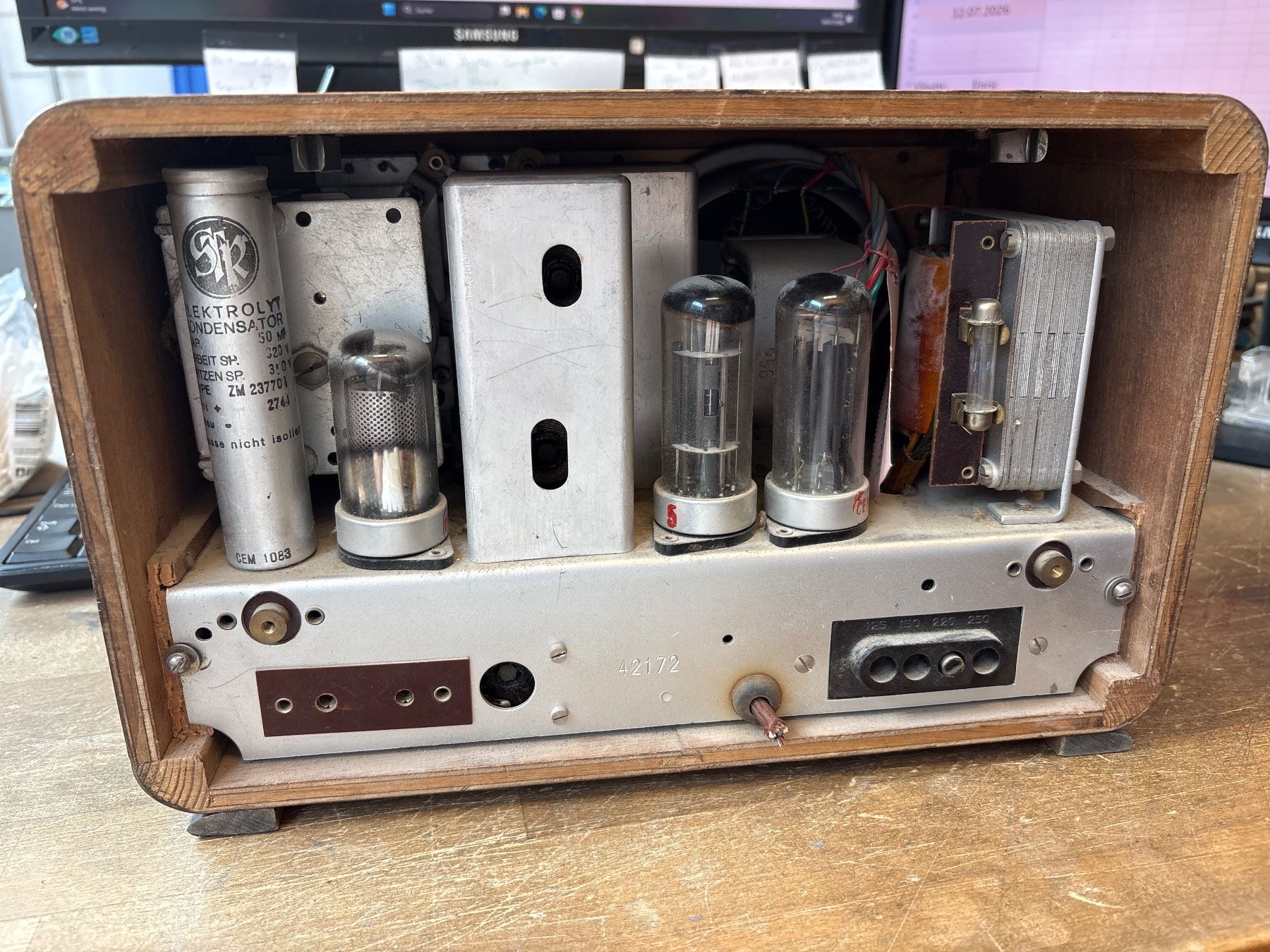 Radios: Radio Niesen – Gebraucht aus Chur von Feschtland 1