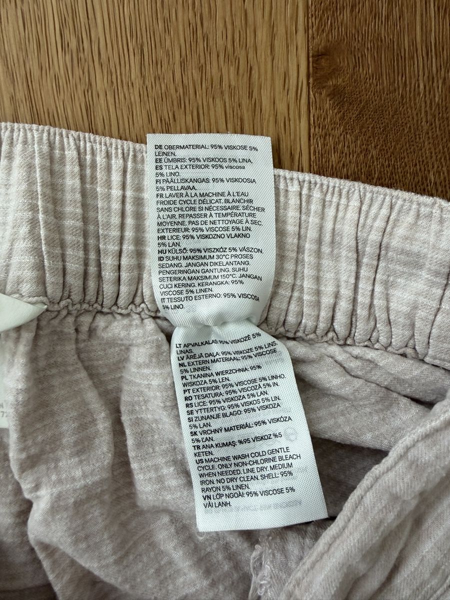 H&M Hosen: H&M - Shorts, Gr. 38 – Gebraucht aus Interlaken von fbnscl 2