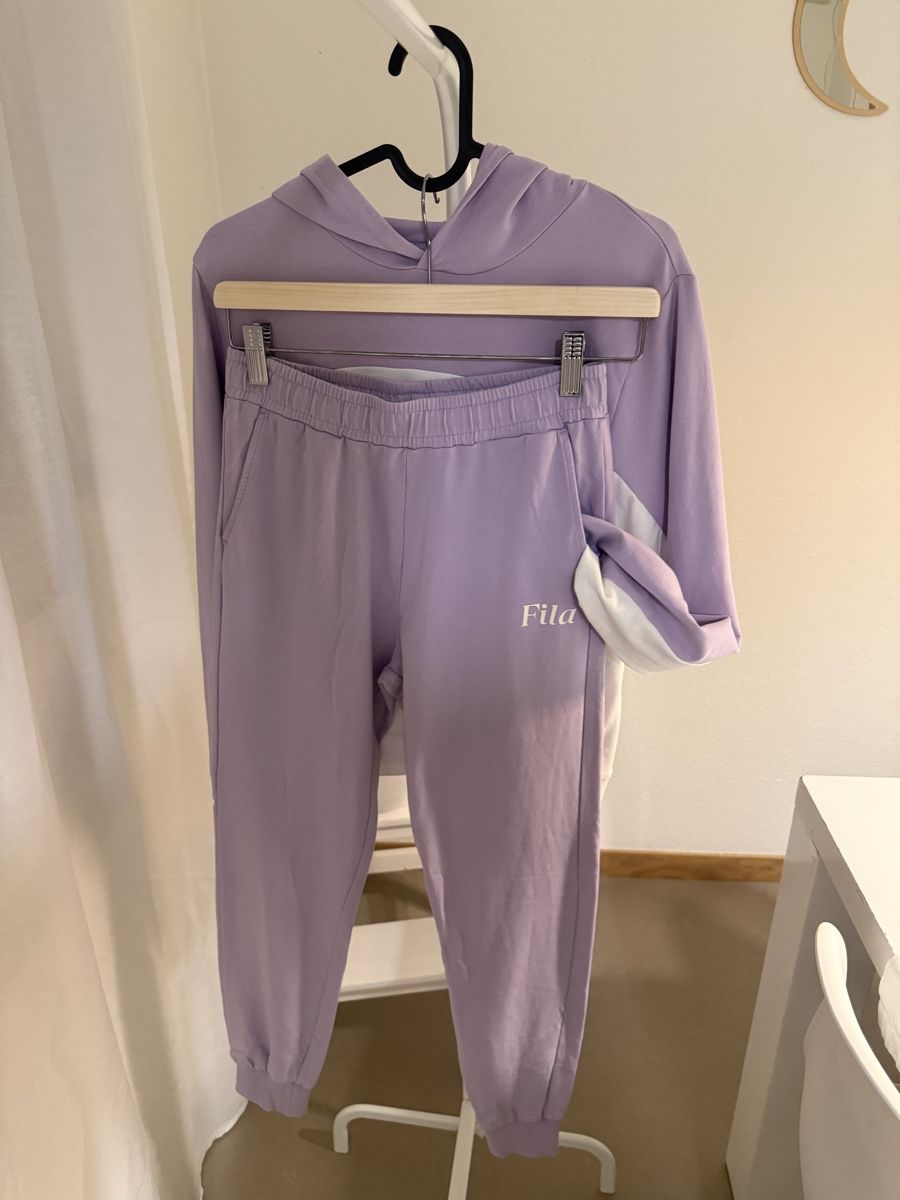 Puma Kleiderpakete & -sets: 146-152 Puma Trainer Mädchen  – Neu (gemäss Beschreibung) aus Zürich von Denise-8050 2