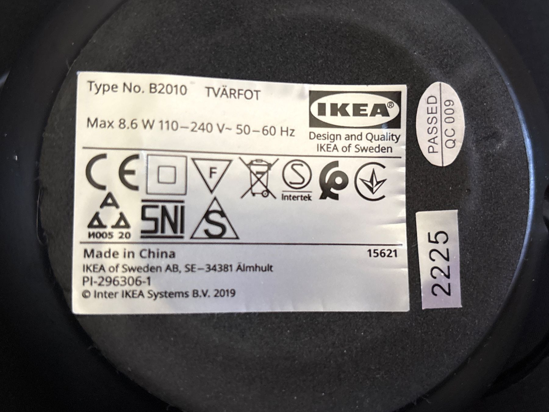 Ikea Lampade: Schwarze Nachttischlampe /Tischlampe – Usato da Genève venduto da Buens4 4