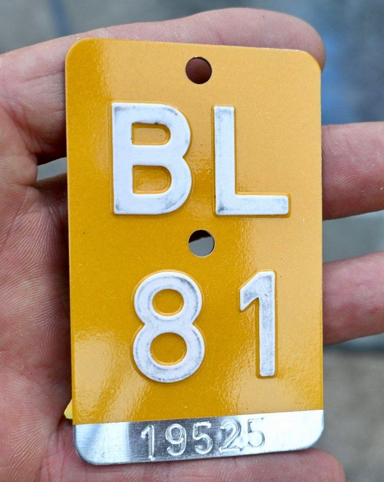 Insegne: Mofanummer BL 81 von 1981 - Basel-Land – Usato da Pfaffhausen venduto da mono_rec 1