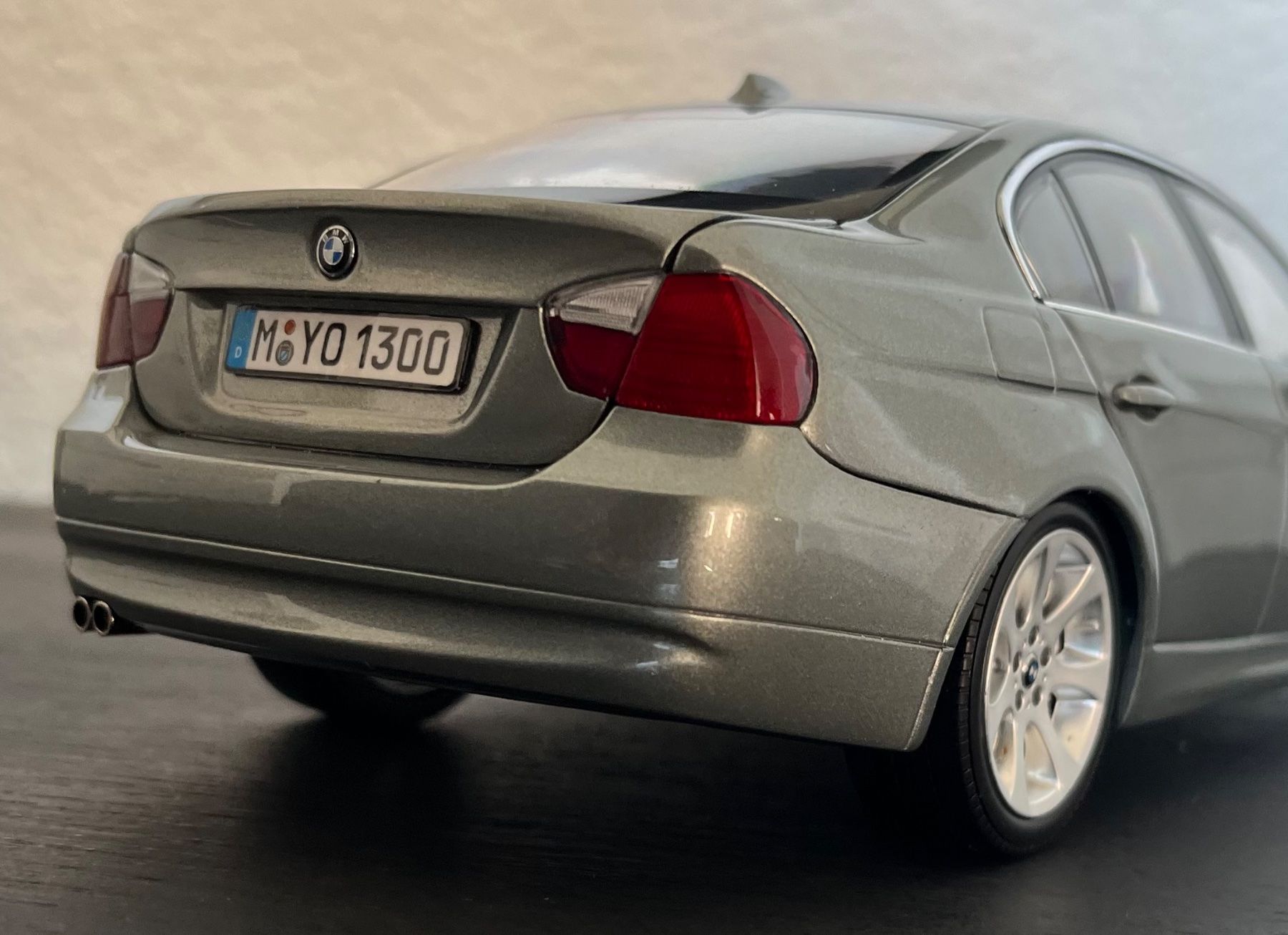 Kyosho Modellini d'auto: KYOSHO BMW 330i e90 1:18 – Usato da St-Cergue venduto da ncu_t267 2