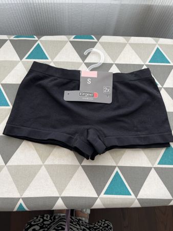 Damenpanty schwarz Grösse S Ergee Seamless mit Etikett neu