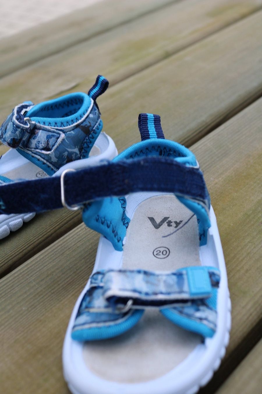 Scarpe per ragazzi: Kinder-Sandaletten Marke Vty – Usato da Frick venduto da Beni58 1