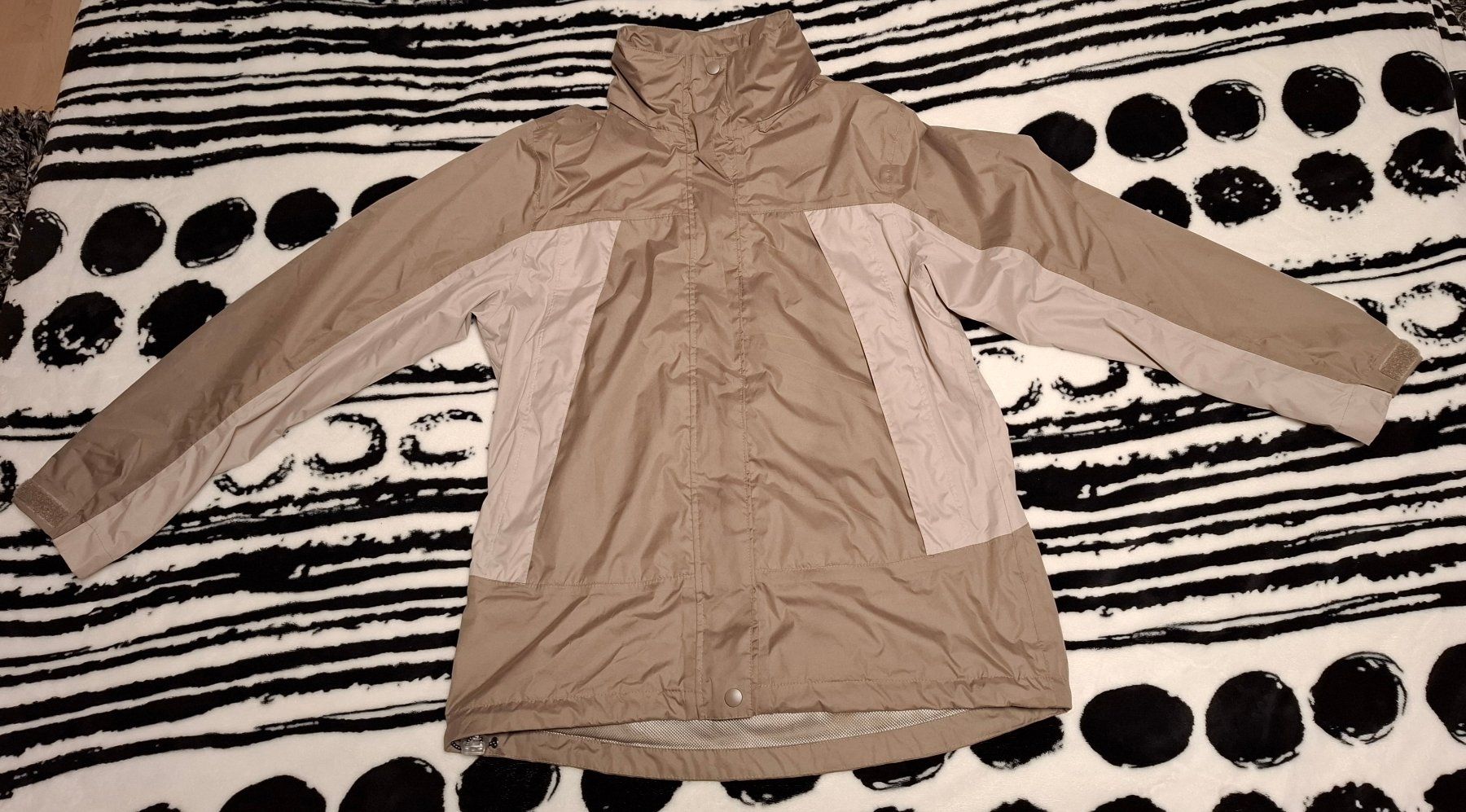 Jacken: Wanderjacke gr.40 – Defekt aus Oberurnen von rotty80