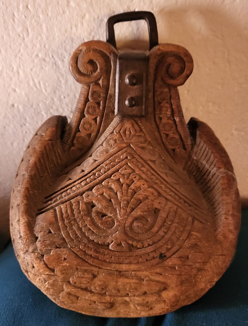 Selle & Accessori: Handgeschnitzter Steigbügel – Usato da Ebmatingen venduto da LaPassiflora 1