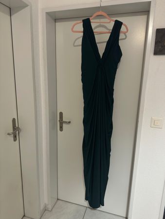 Elegantes Abendkleid in Smaragdgrün