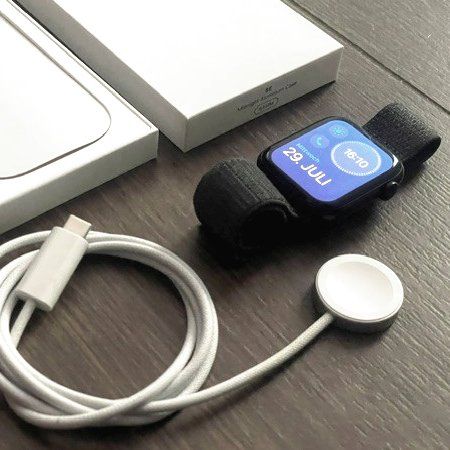 Apple Smartwatch: AppleWatch  SE (GPS) 2.Generation – D'occasion à Luzern par Bolaf 4