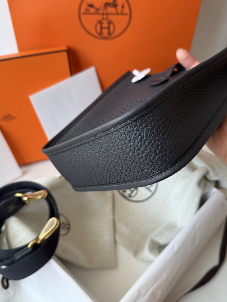 Hermès Taschen: Hermès Mini Évelyne 16 Amazone New! – Neu und originalverpackt aus Genève von Sally_LuxxyGeneva 5