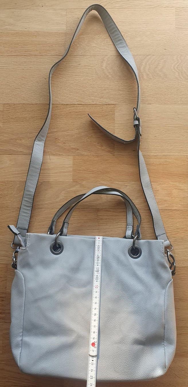 Borse da donna: Sac à main gris clair avec bandoulière – Usato da Court venduto da Jovi2 5