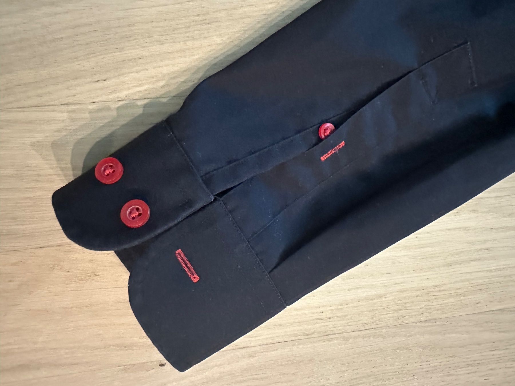Camicie: Hemd - PIER ONE, M, blau, rote Knöpfe - TOP – Nuovo (secondo la descrizione) da Dübendorf venduto da san_tt6m 3