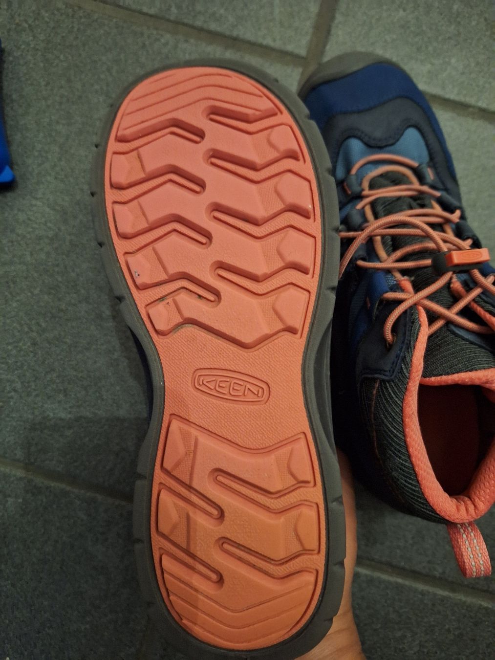 Keen Scarpe per ragazze: Neue Keen Wanderschuhe, 38.5 – Nuovo (secondo la descrizione) da winterthur venduto da Jk8 3