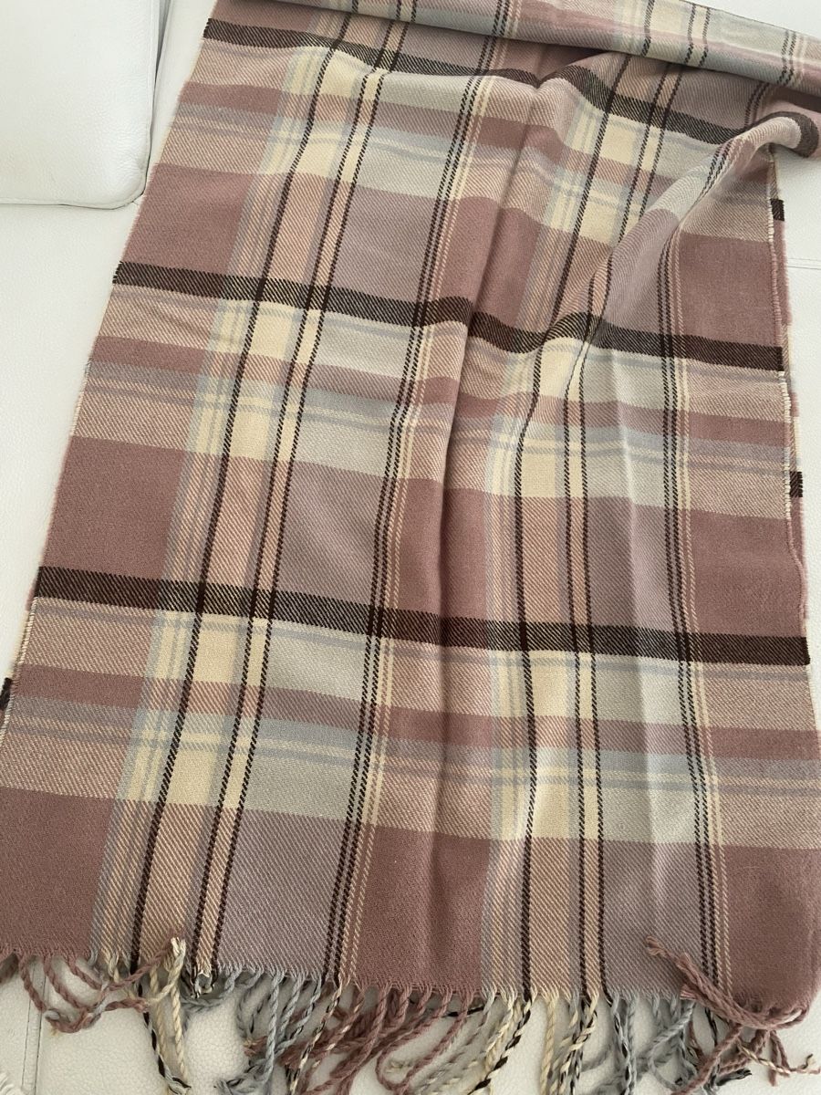 Foulard & Sciarpe: Grosse Wolle Schal 🌸 – Usato da Opfikon venduto da Luis144 4