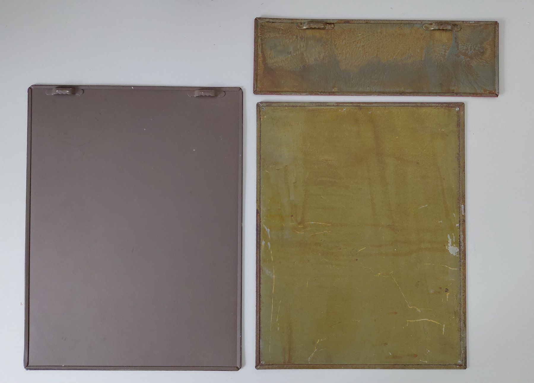 Schilder: 3 Vintage Blechschilder – Gebraucht aus Biel/Bienne von Jumajo 1