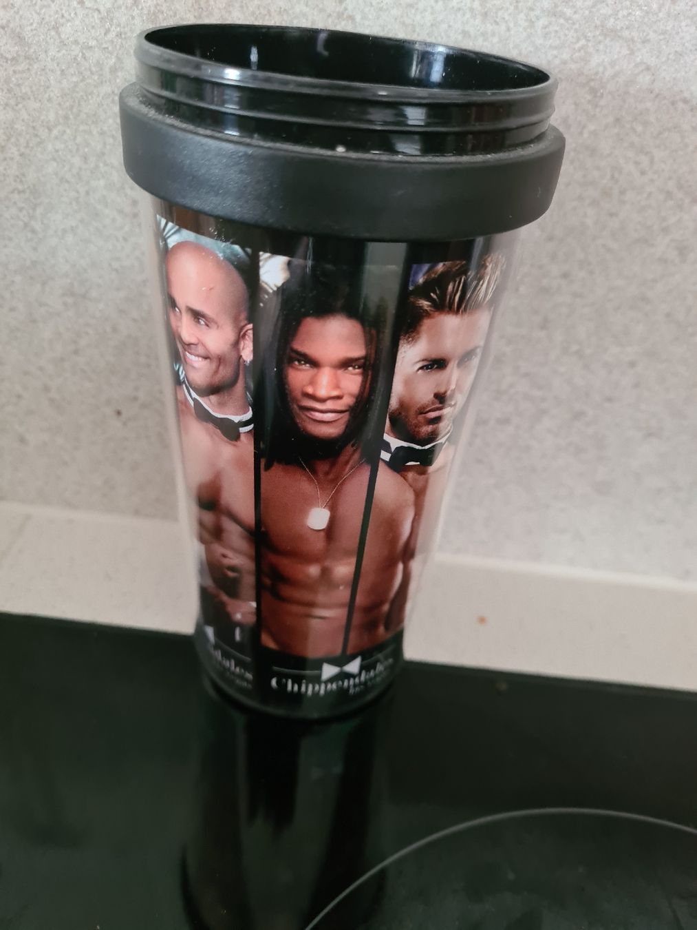 Recipients et similaires: Chippendales Las Vegas Trink Becher  – D'occasion à Horw par Mirii91 2