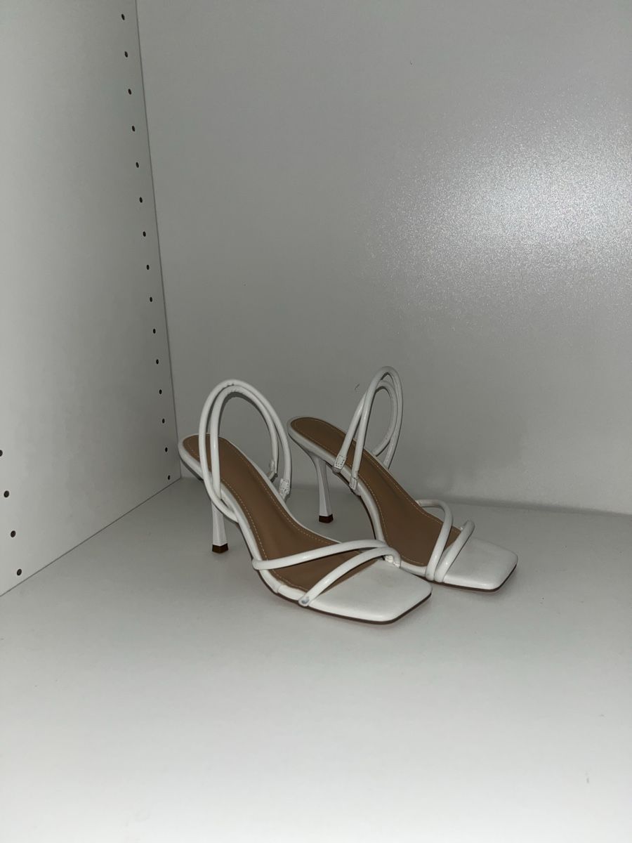 Shein Scarpe da donna: Weisse Basic Heels Grösse 37 – Nuovo (secondo la descrizione) da Bern venduto da Zoee.pg