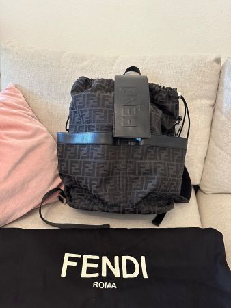 Fendi Rucksack Tasche Schwarz