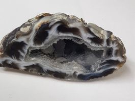 Wunderschöne Achat-Geode – Einzigartiges Deko-Highlight💎