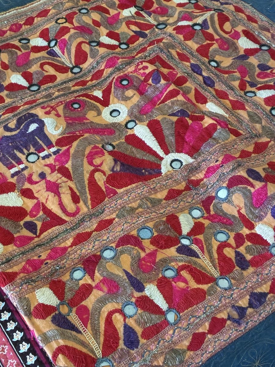 Tappeti: Rajasthan et gujarat tenture de nomade – Usato da St-Aubin-Sauges venduto da asianart 6