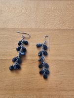 Elegante schwarze Ohrhänger mit Glitzersteinen