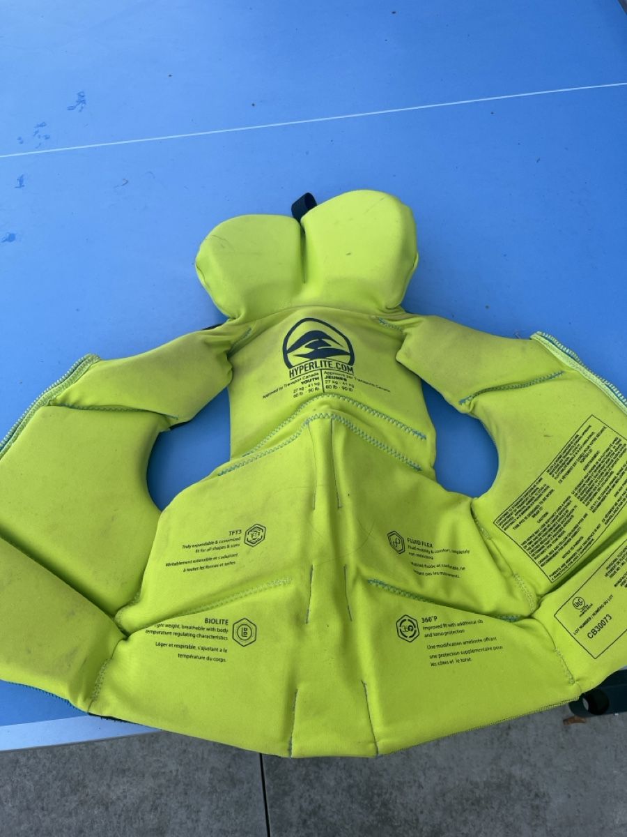 Giubbotti di salvataggio: Hyperlite Schwimmwesten – Usato da Einigen venduto da Bern73 2