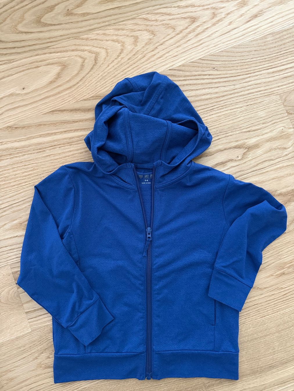 Maglioni & Felpe: 4 boys pullovers size 110 – Usato da Frick venduto da misokrcmarik 1