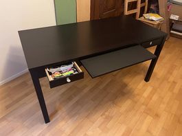 Bürotisch