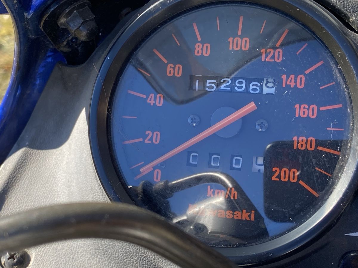 Kawasaki Strada: Rare Kawasaki ZZR 250 – Usato da Vucherens venduto da Chexbres69 2