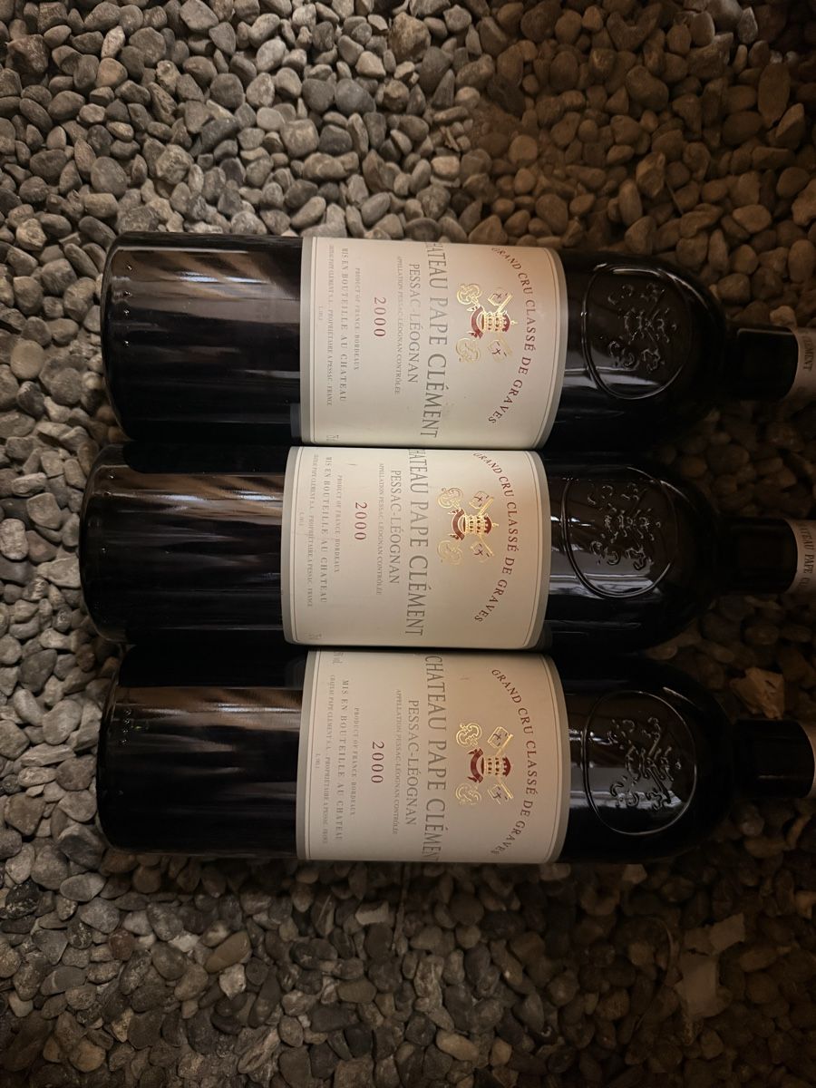 Vino: Chateau Pape Clement 2000 Grand Cru Classe – Nuovo (secondo la descrizione) da Stäfa venduto da Laafit