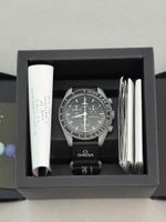 Moonswatch "Mission to the Moon" + Extra bracelet
