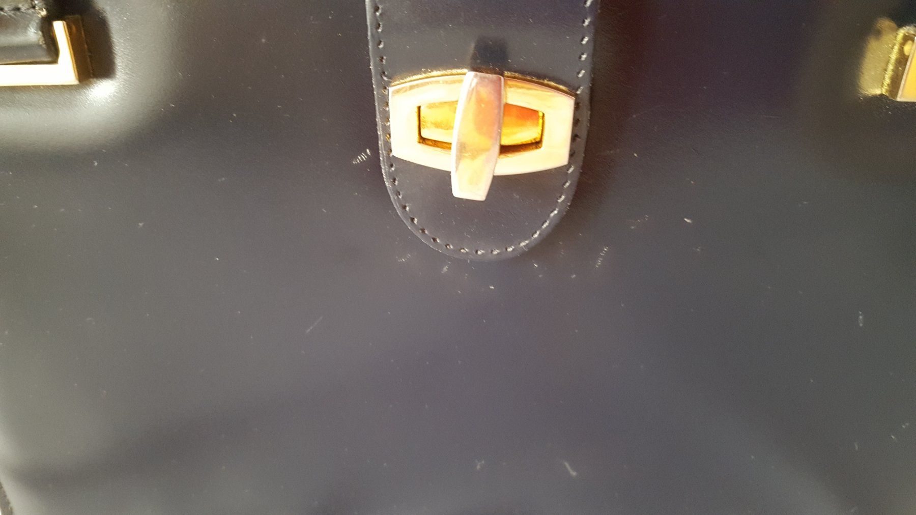 Borse da donna: Vintage Ledertasche/ Handtasche  dunkelblau – Usato da Arlesheim venduto da shopradl 1