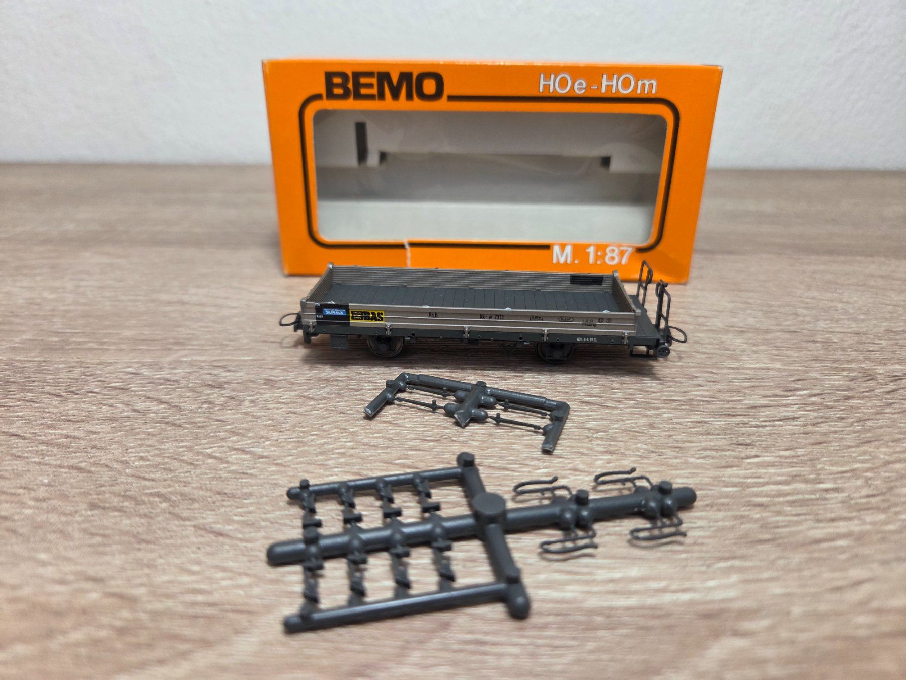 Bemo Modelleisenbahnen: Bemo 2263 Niederbordwagen RhB H0m – Gebraucht aus St-Aubin-Sauges von Lo_Go 5