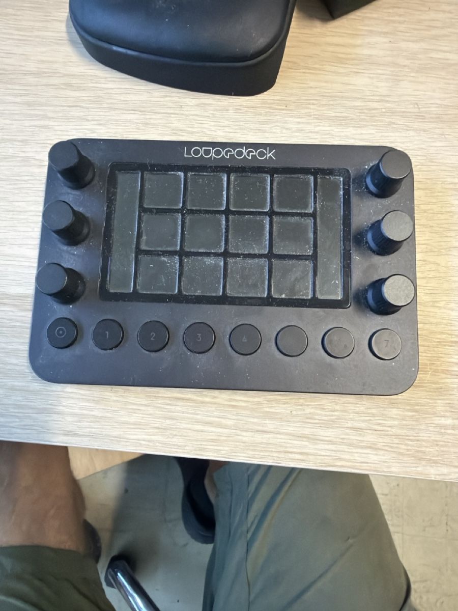 PCs: LoupedDeck MIDI Controller mit Knöpfen und Pads gebraucht – Neu (gemäss Beschreibung) aus St. Gallen von ima_h6l9