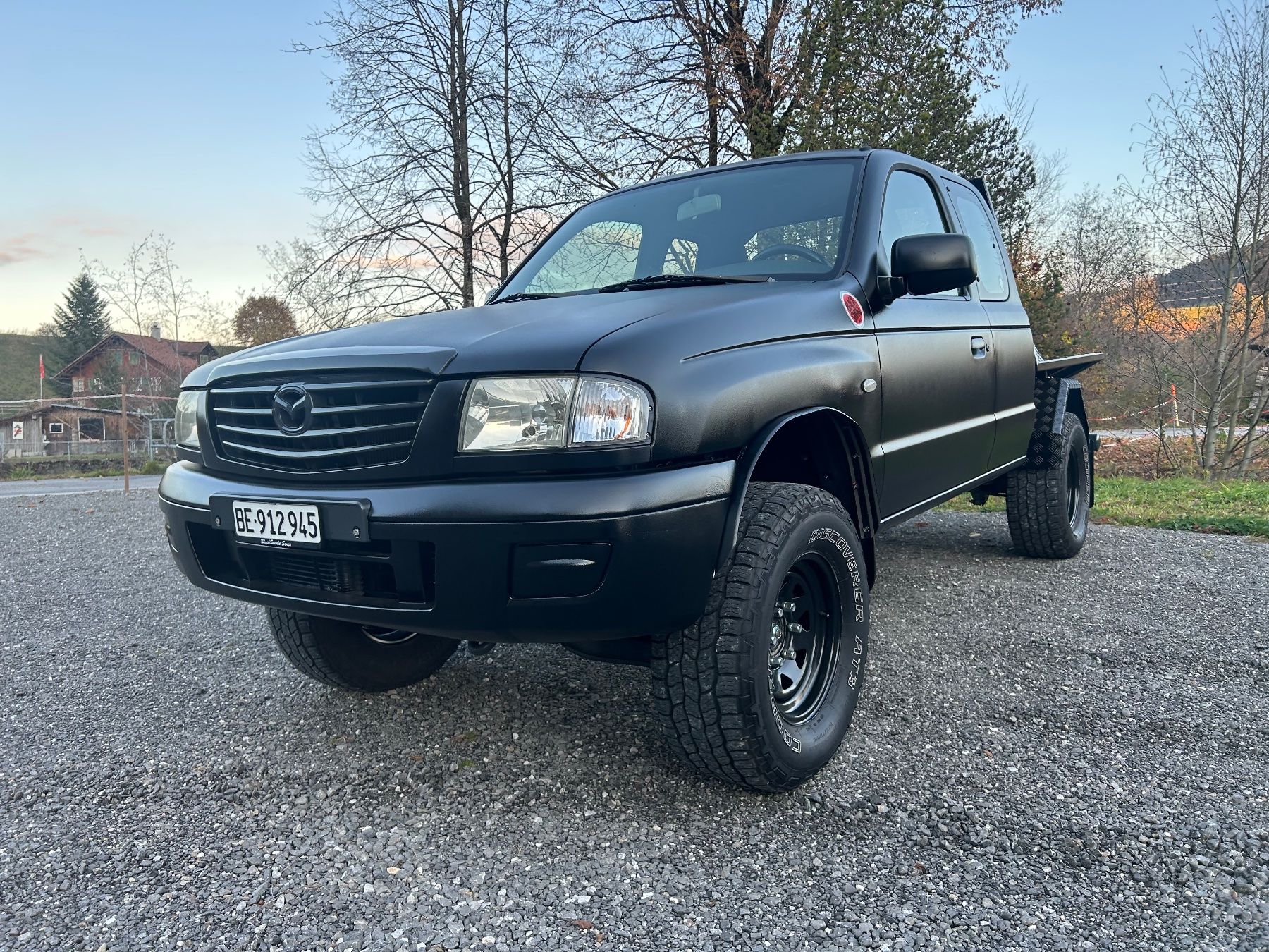 Mazda Automobili: Mazda B2500 FL frisch ab MFK – Usato da SCHÜPBACH venduto da 2002-tii