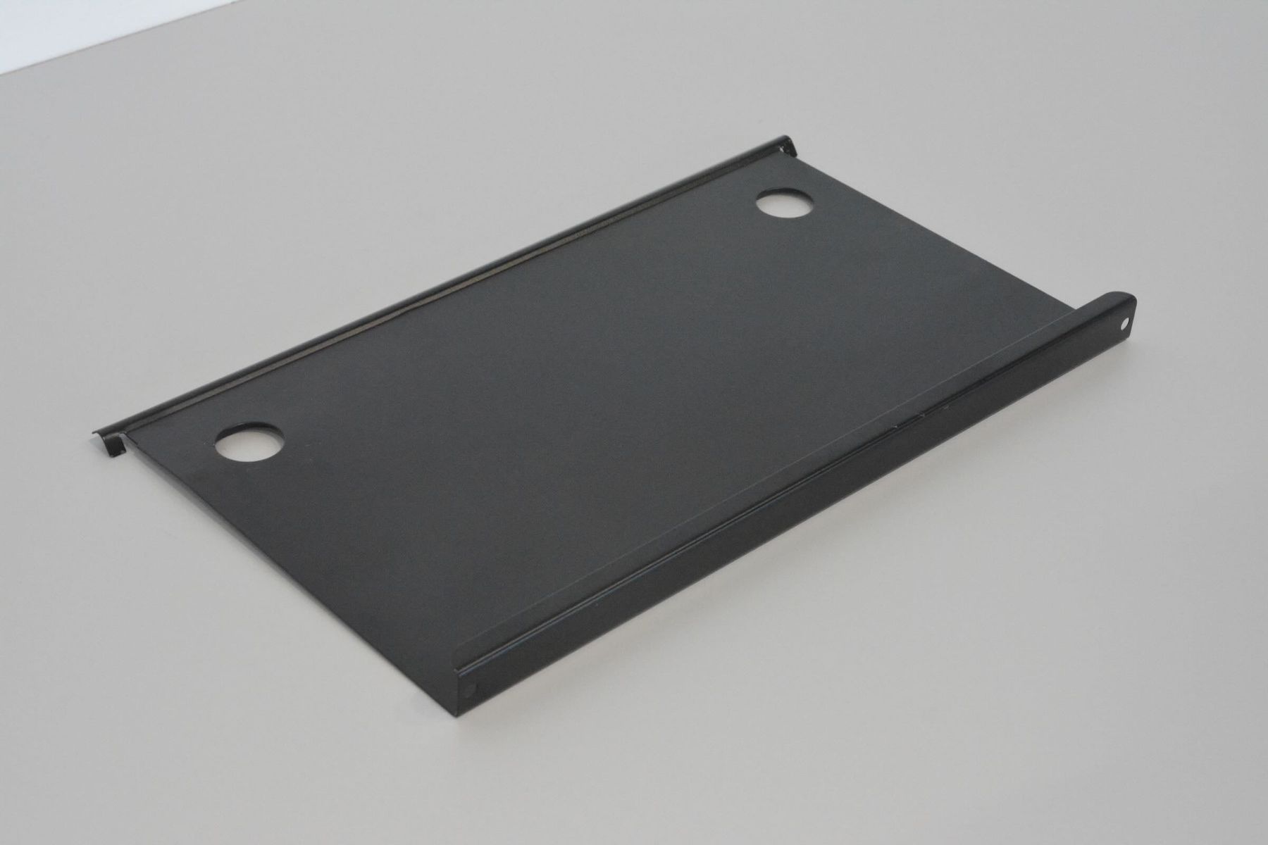 Altro in Decorazioni & Accessori: Hettich Basic Schrägfächer für Korpus - Schwarz 355mm breit – Usato da Schönenwerd venduto da mcofficeshop 1