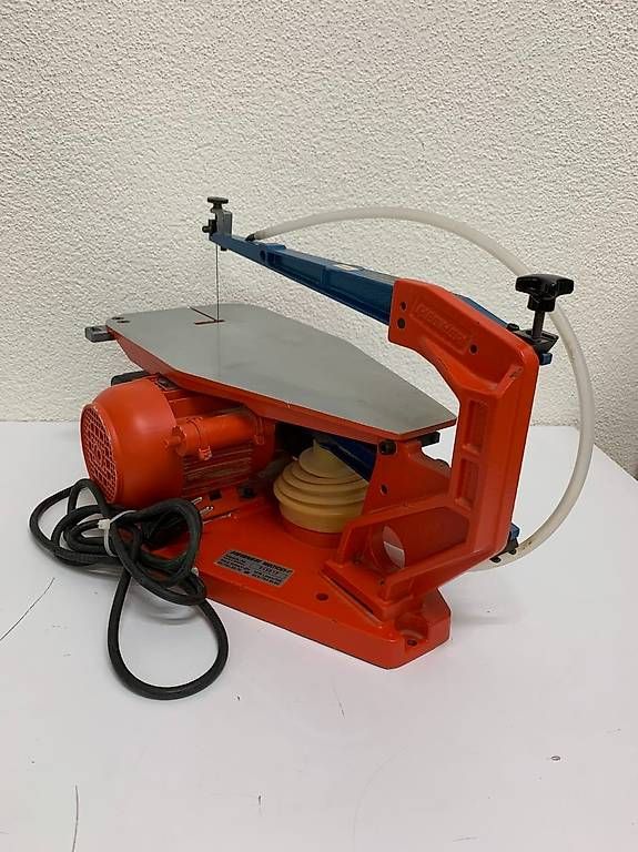 Hegner Tutte le macchine: Vintage Hegner Multicut-1 Dekupiersäge – Usato da Obernau venduto da Arche_Noah_Brocki 2