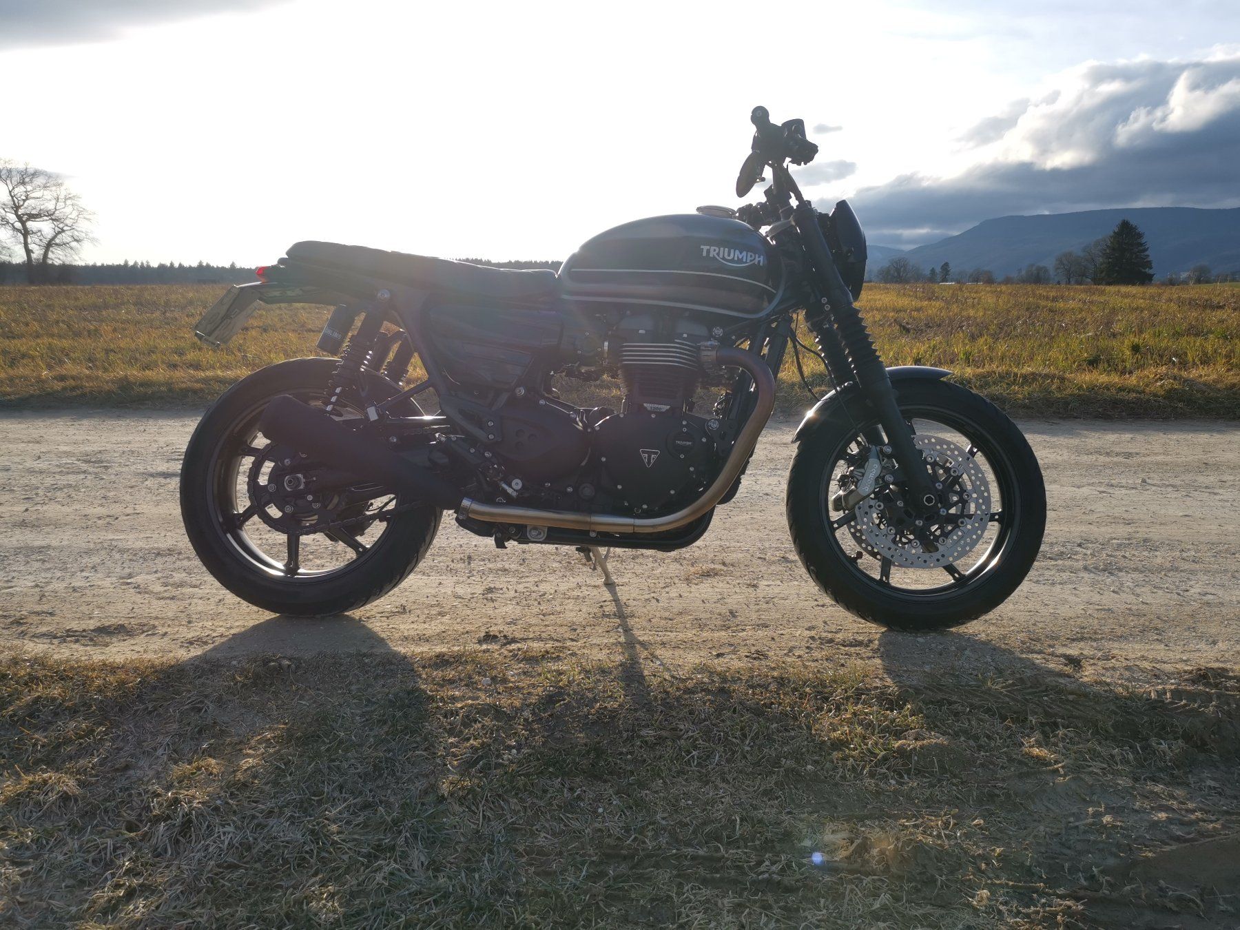Triumph Strada: Triumph Speed Twin 1200 Custom – Usato da Trimbach venduto da ZweirAdler 1