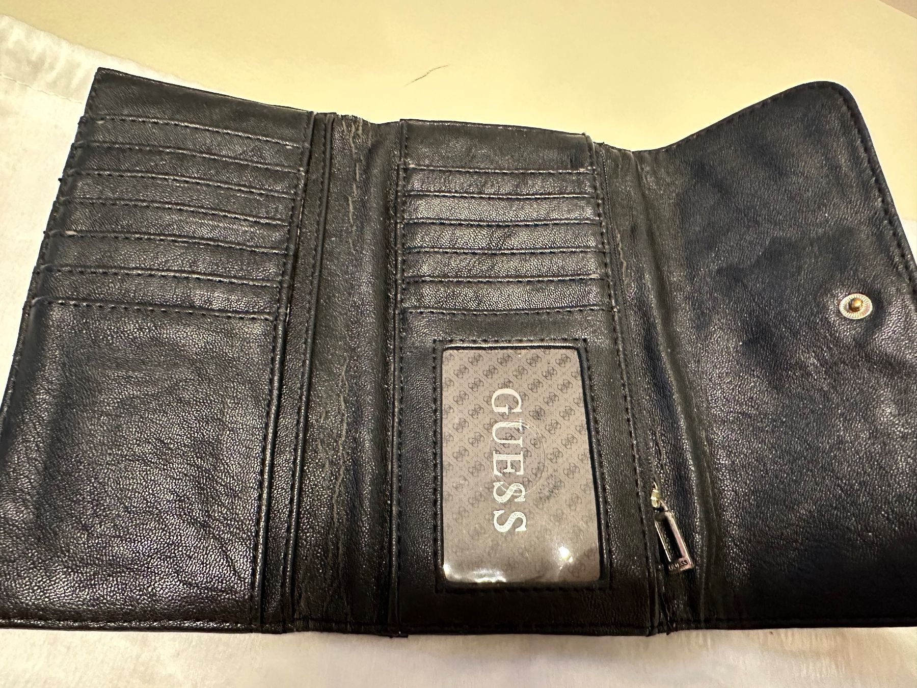 Guess Portamonete: Guess Portemonnaie – Usato da Niederhasli venduto da R__A 3