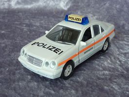 Mercedes W210 Polizei 1:43