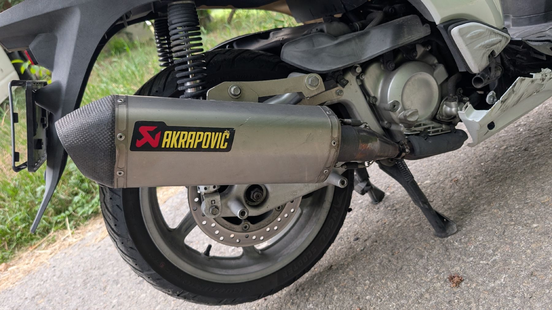 Honda Scooters: Honda SH 300 AR + AKRAPOVIC  – Gebraucht aus Dübendorf von vel_k2g6 9