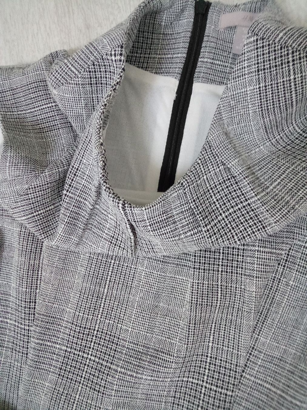 Robes: H&M Kleid Karo Grösse 36  – Neuf (Voir description) à Volketswil par Car1 7