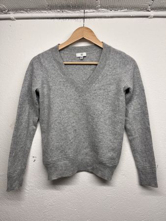Redoute Light Grey 100% Cashmere V-Neck Sweater - Size M -