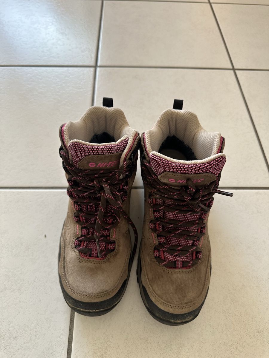 Scarpe per ragazze: Wanderschuhe HI-TEC grosse 36 – Usato da Schötz venduto da Zuzana13 1