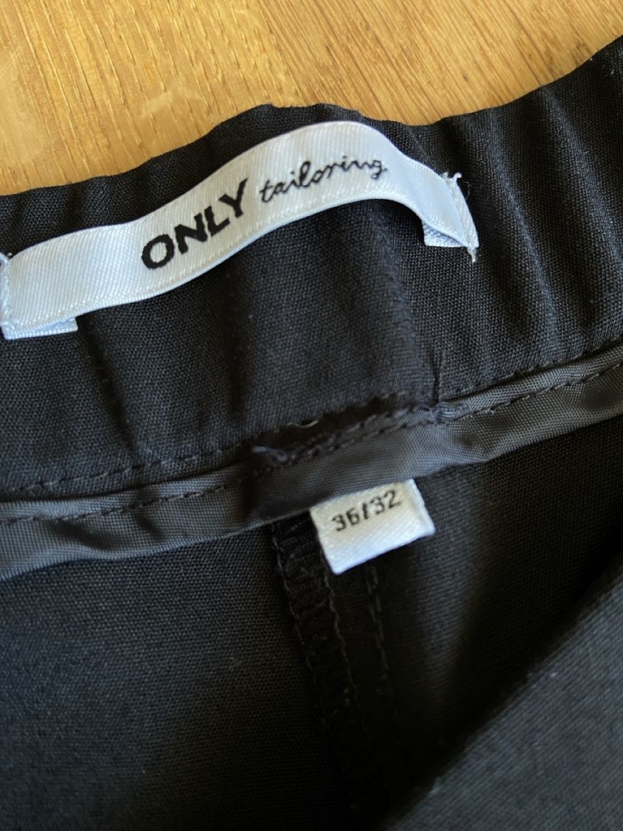 Only Pantalons: Only Anzughose – D'occasion à Luzern par 2ndchances 3