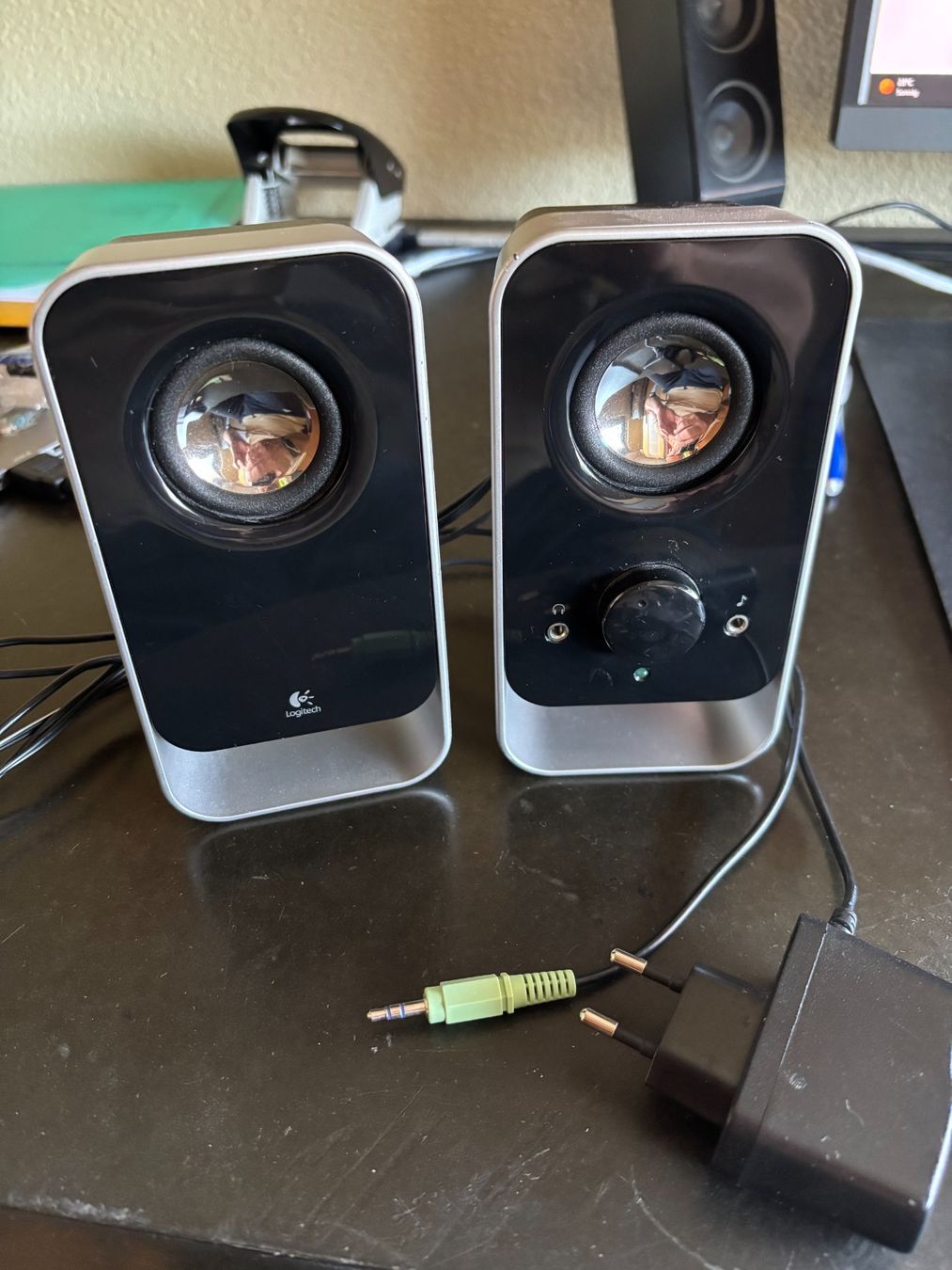 Logitech Casse acustiche: Lautsprecher für PC – Usato da Nottwil venduto da Lakeview33 2