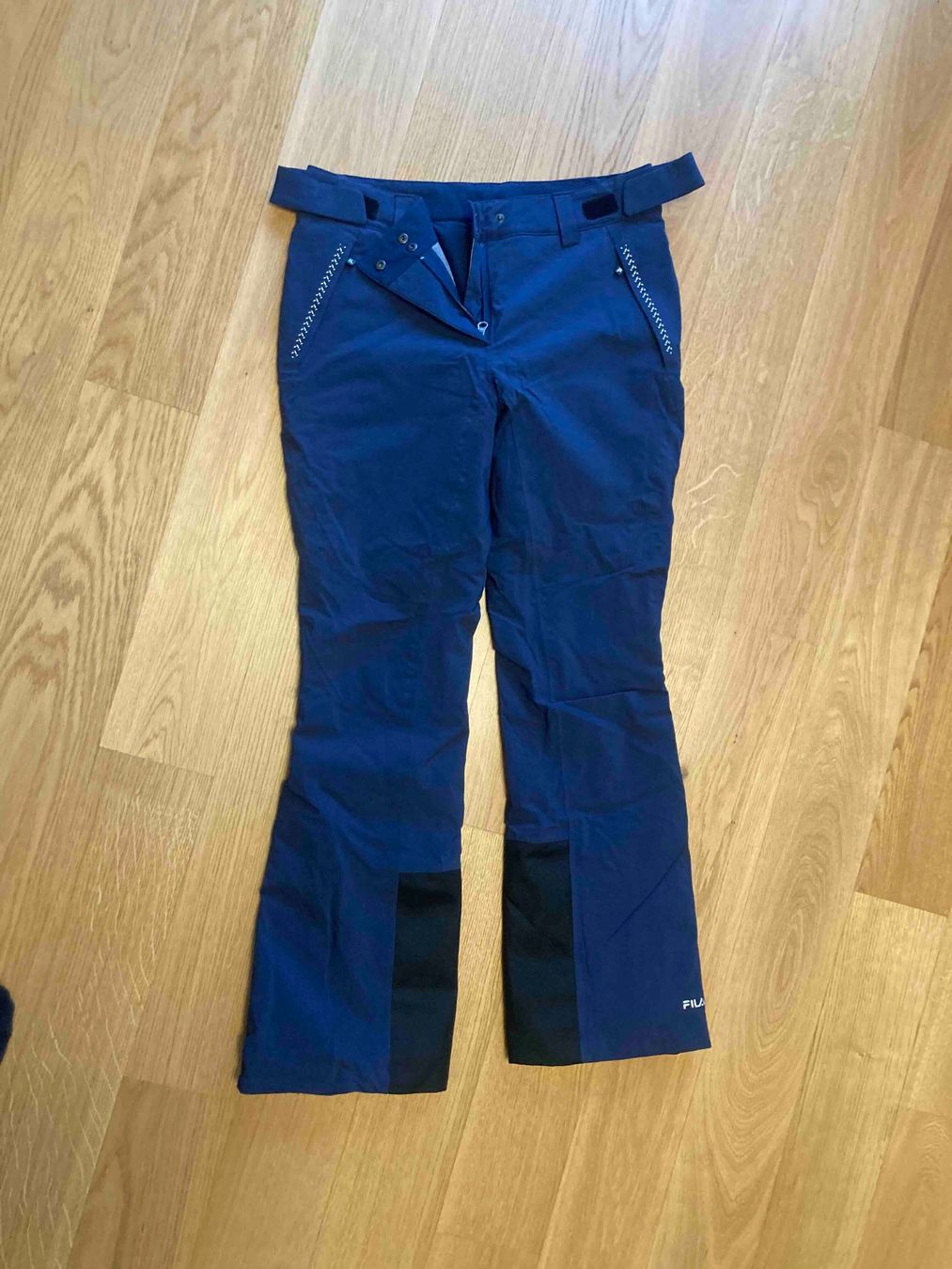 Fila Hosen: Fila Skihose Damen Grösse 36 – Neu und originalverpackt aus Winterthur von phi_hfs7