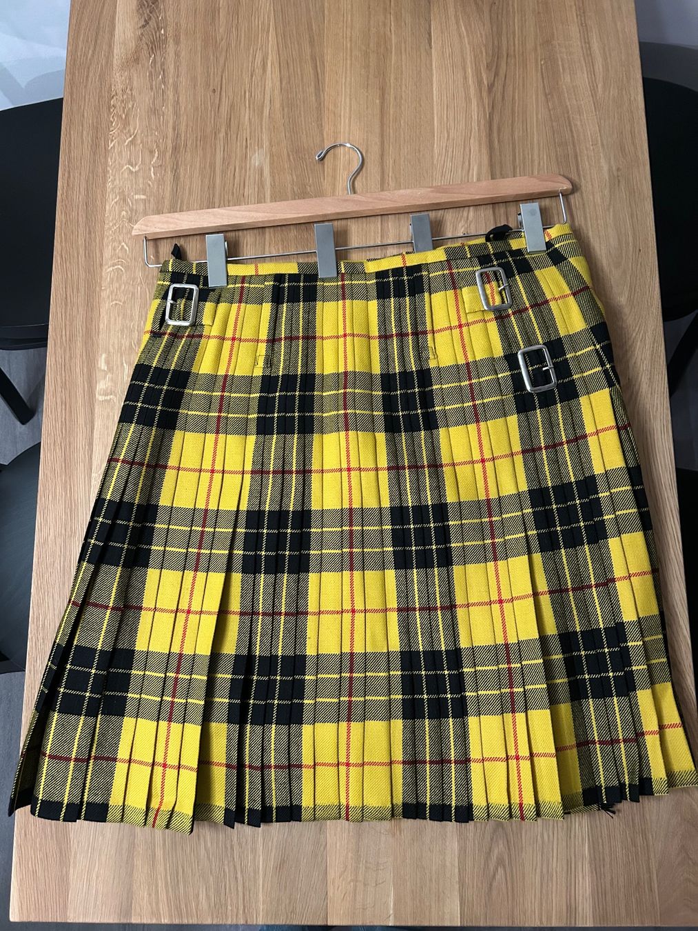 Lotti di vestiti: Ensemble complet kilt écossais traditionnel - comme neuf – Usato da Chêne-Bourg venduto da Posistif