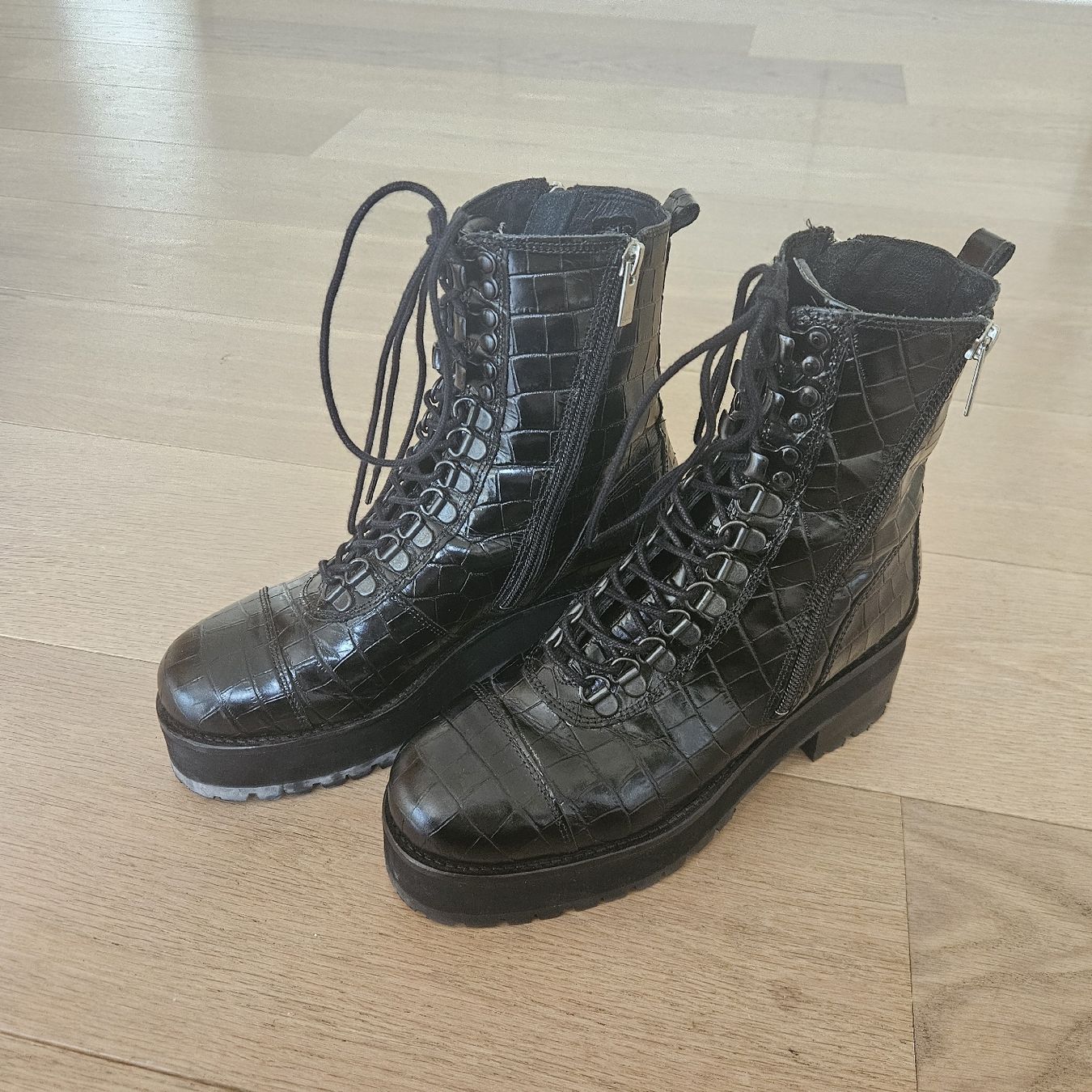 Scarpe da donna: The Kopples Plateau-Stiefel, Grösse 38 – Nuovo (secondo la descrizione) da Biel-Benken BL venduto da JanFlu