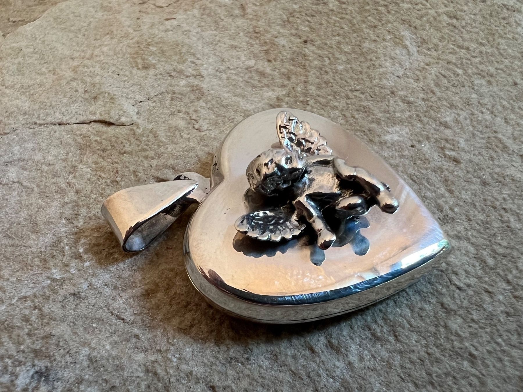 Ciondoli: Medaillon mit Engel Sterling Silver 925 Herz Amulett – Nuovo (secondo la descrizione) da Bern venduto da Jiffy 2