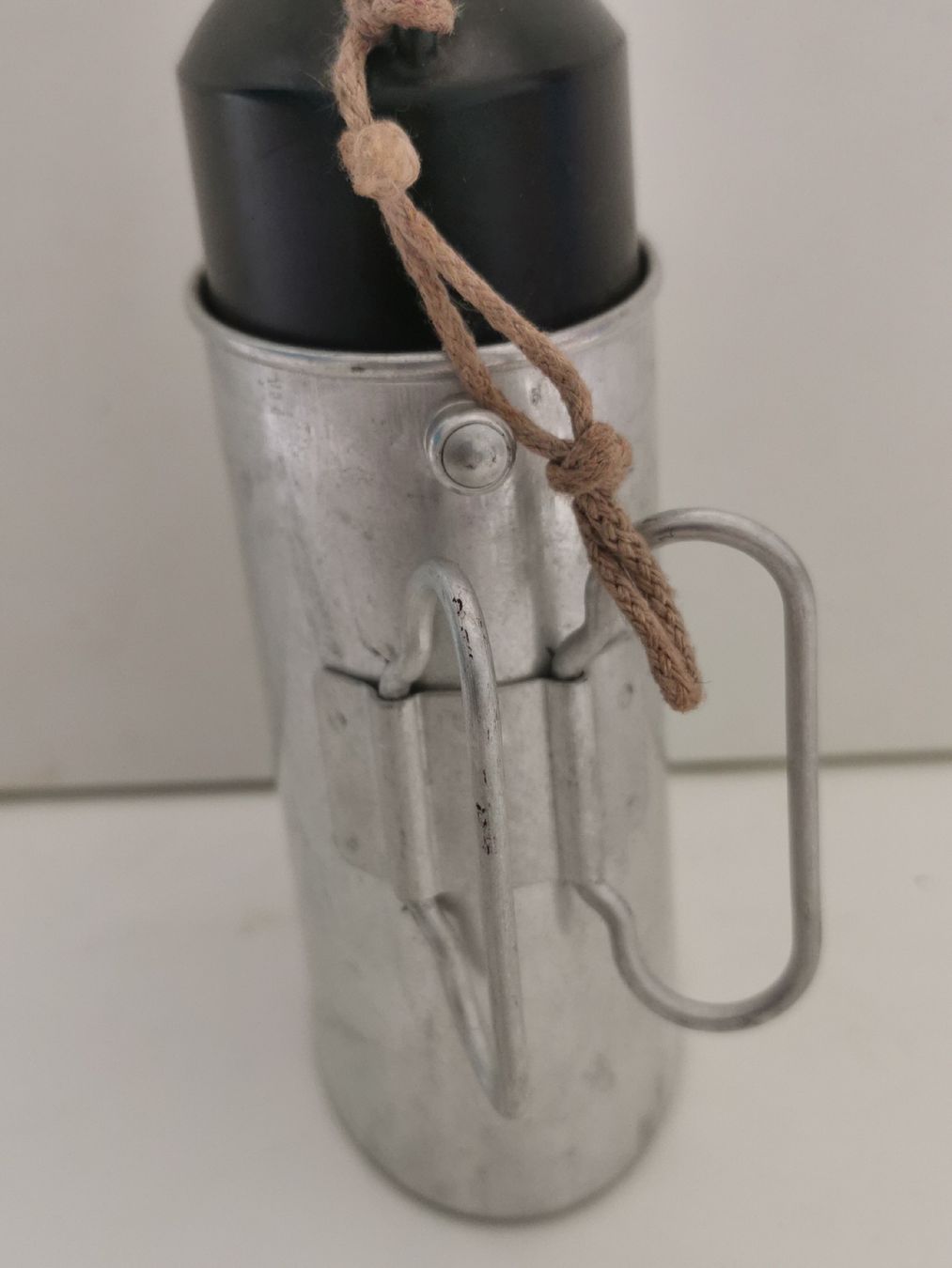 Schweizer Armee Attrezzatura & Pezzi di ricambio: Vintage Feldflasche Schweizer Armee (W11)  – Usato da Neuenhof venduto da SchnaeppliAllerlei 2